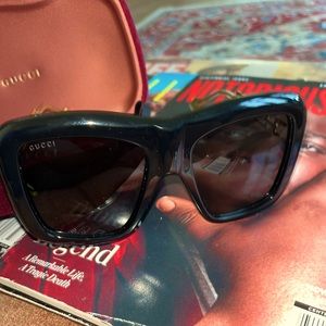 Black Gucci frames